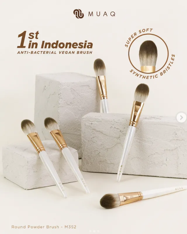make up brush